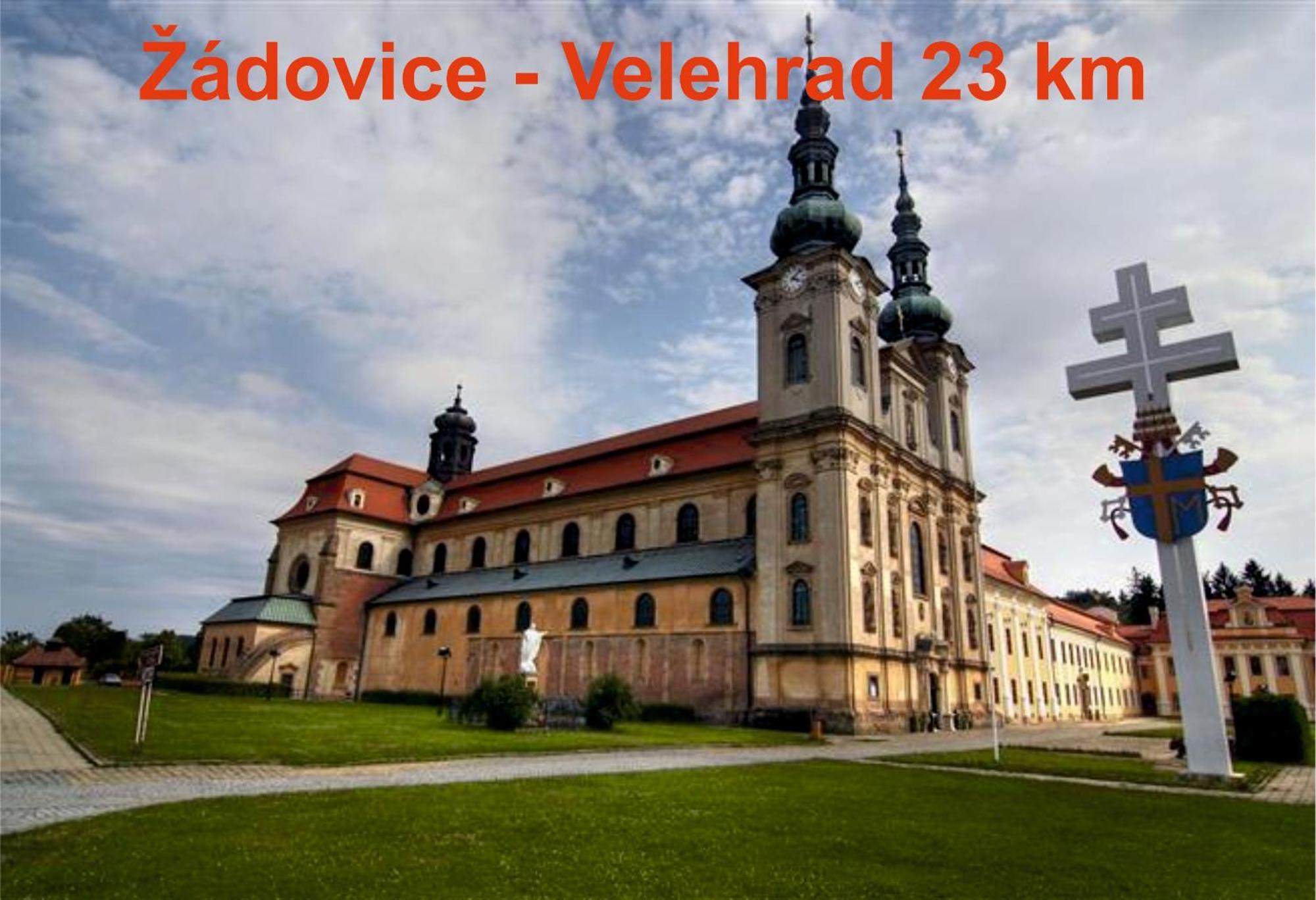 Cyklo Ubytovani A Vinny Sklep Zadovice Exterior photo